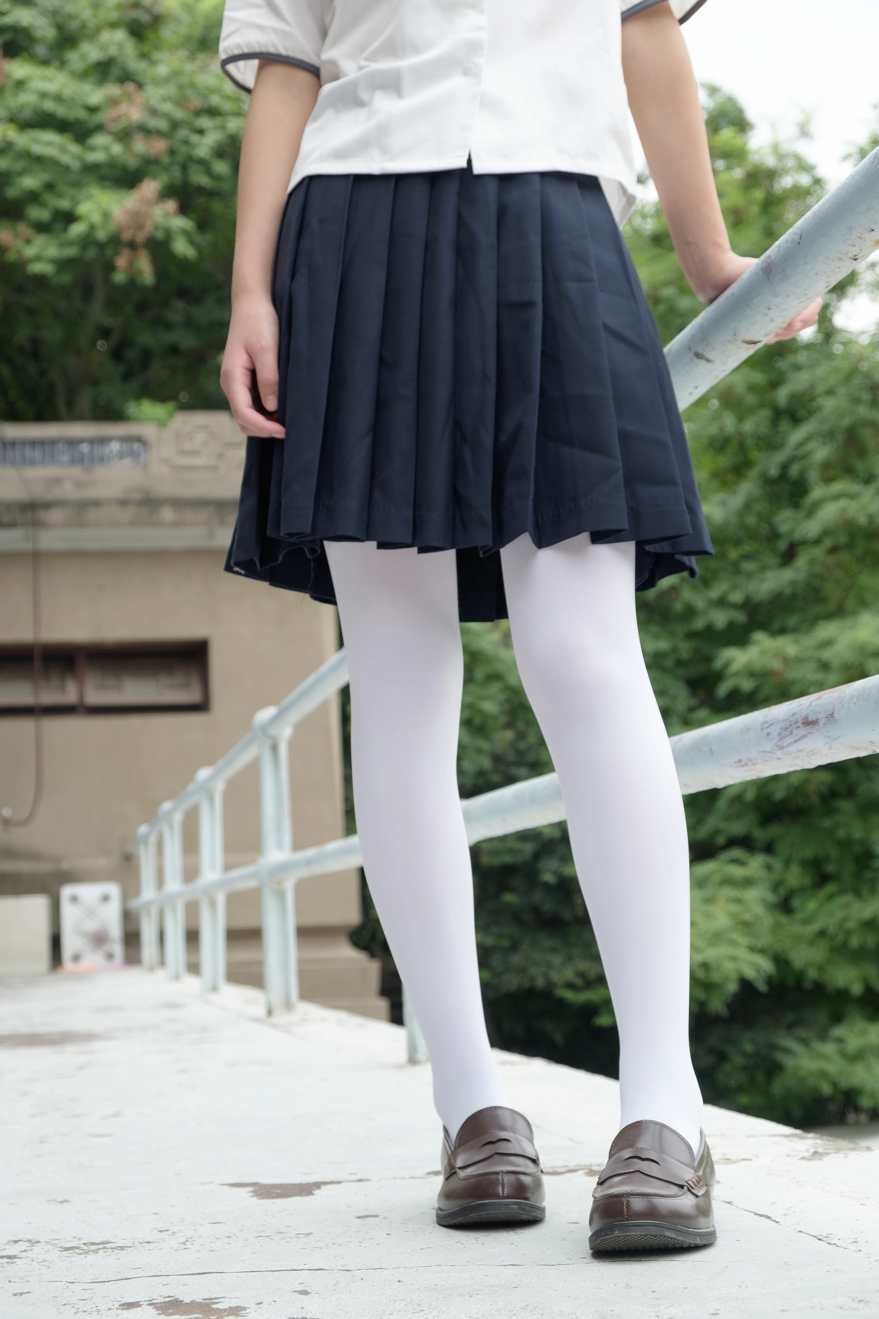 森萝财团 R15-034 [102P]插图3